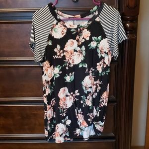Black Floral Knot Top